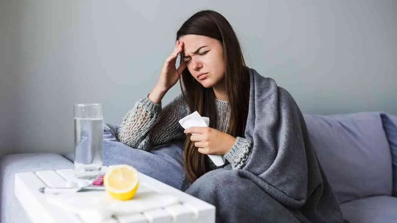 Alerta de virosis: ¿cómo se propagan estos virus y por qué te enferman tan rápido?